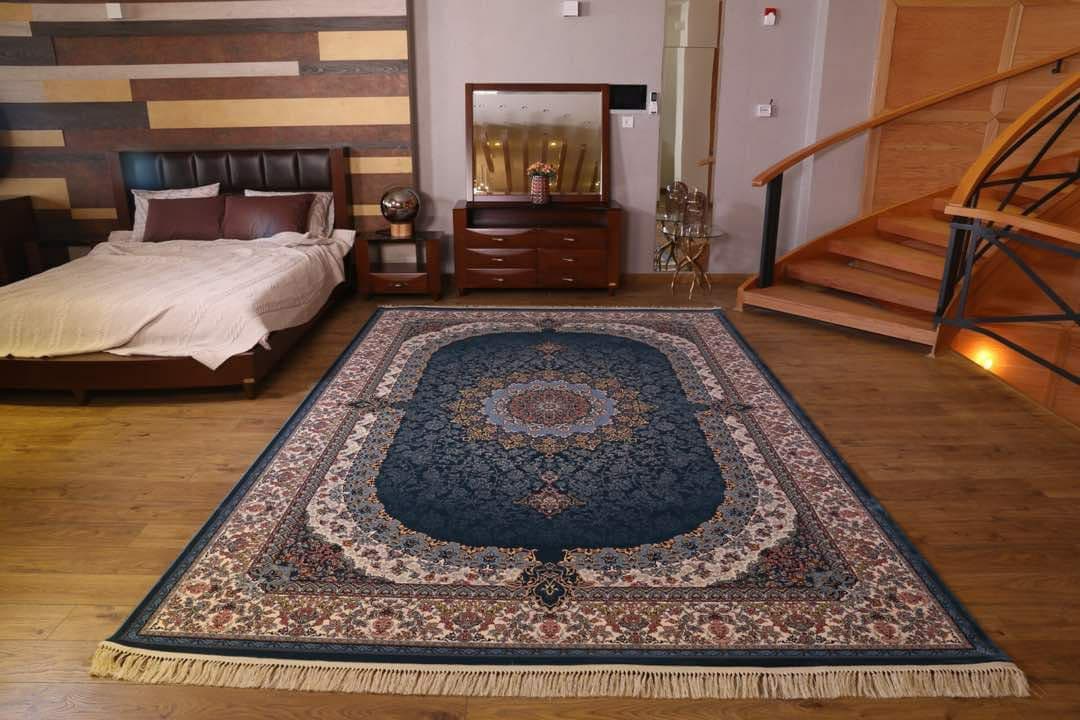 فرش شمس رنگ کاربنی